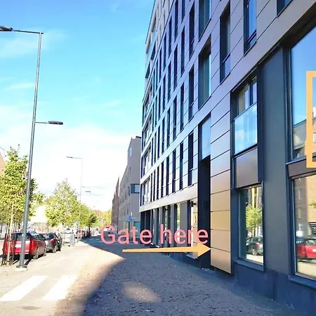 Aurora Kivistoe - Ruby 6min To Helsinki Airport 20 Min To Helsinki Center 公寓 万塔